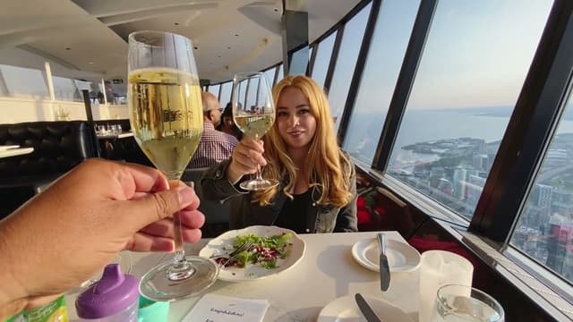 Revolving restaurant
