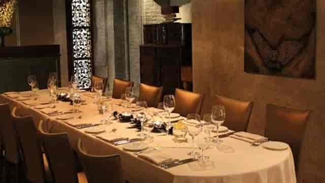 Sophisticated private dining room at GEORGE Restaurant for executive dinners and VIP events.
