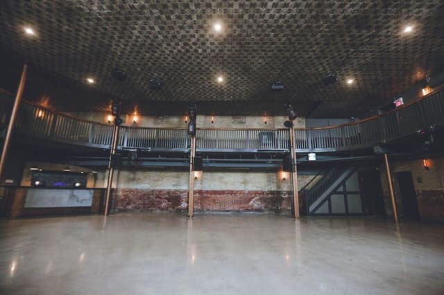 Live music venue