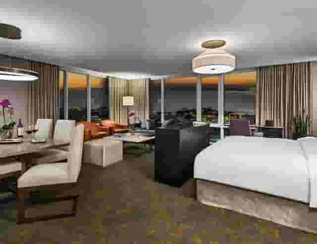 The Pearl Room