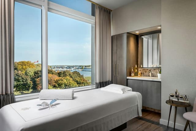 Hotel X Toronto