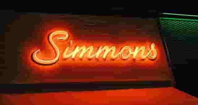 Simmons Bar