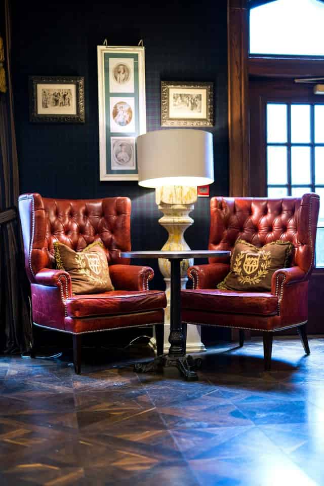 Windsor Arms Hotel