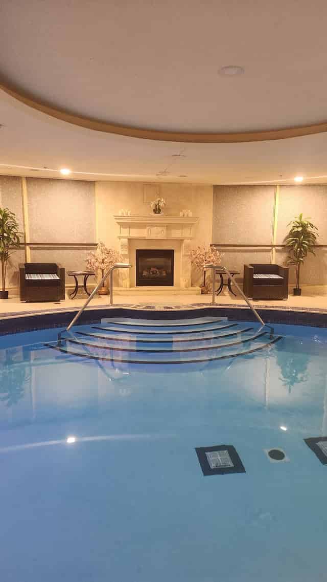 Windsor Arms Hotel