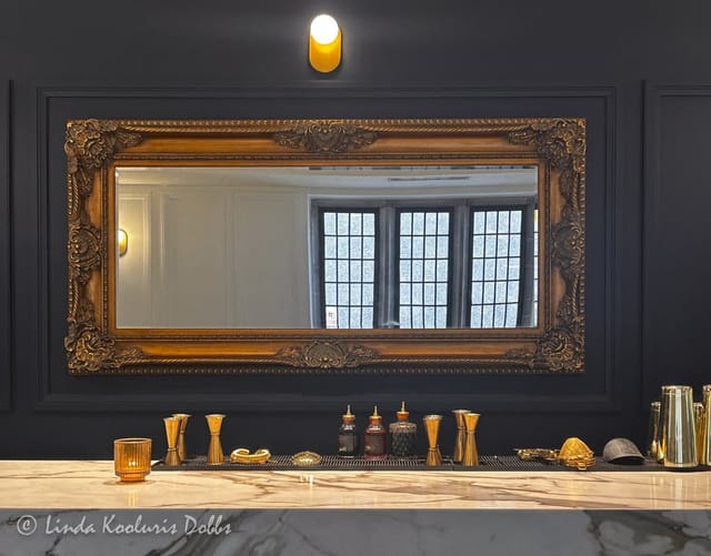 The Imperial Room Toronto: Sophisticated bar set for high-end evening receptions and gala events.