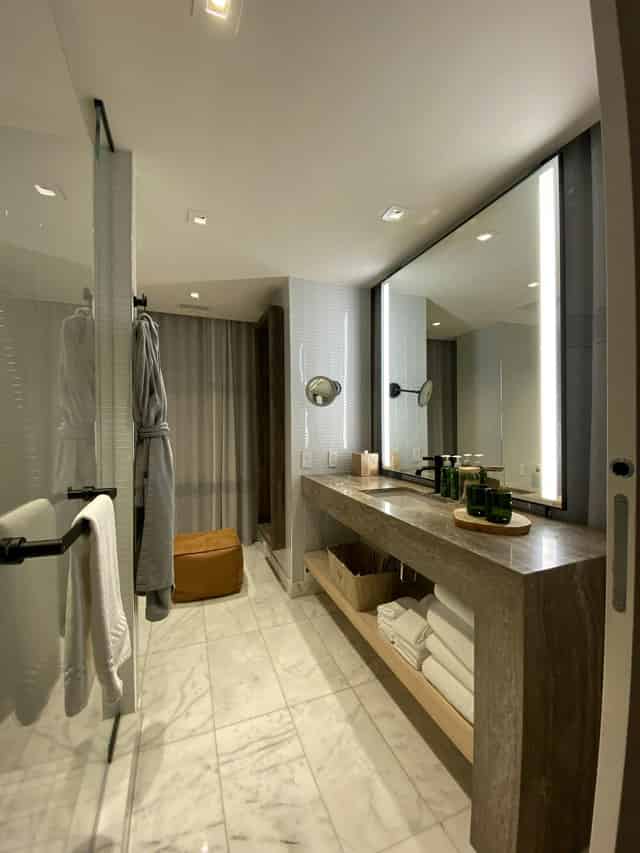 1 Hotel Toronto
