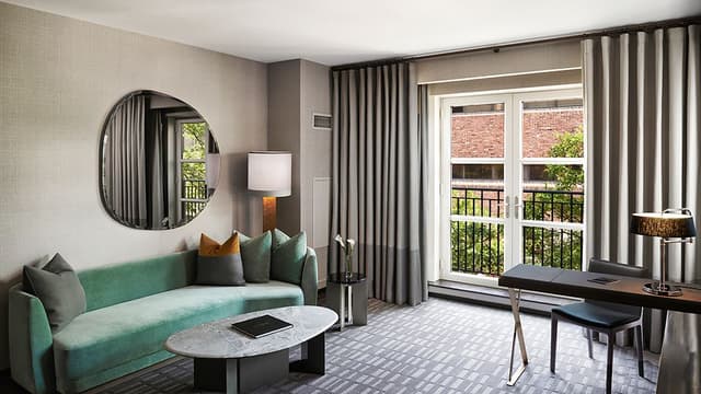 Yorkville Room