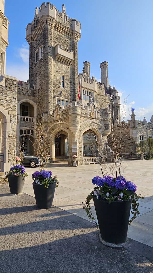 Casa Loma garden entrance for luxury weddings and executive retreats.