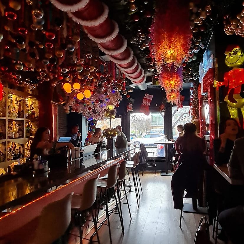 Aleria holiday pop-up restaurant for corporate mixer events with festive decor.