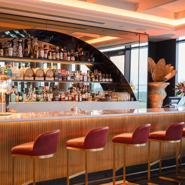 Cocktail bar