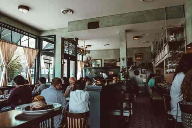 St. Lawrence dining room with intimate seating, perfect for networking lunches and social events.