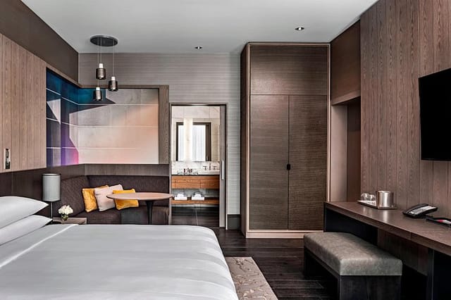 Remington Room hotel workspace for business conferences and corporate meetings.