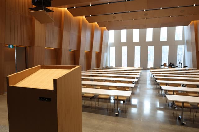 Multipurpose Room (W280)