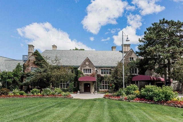 Historic Estates of Sunnybrook wedding venue: elegant garden reception and conference center.