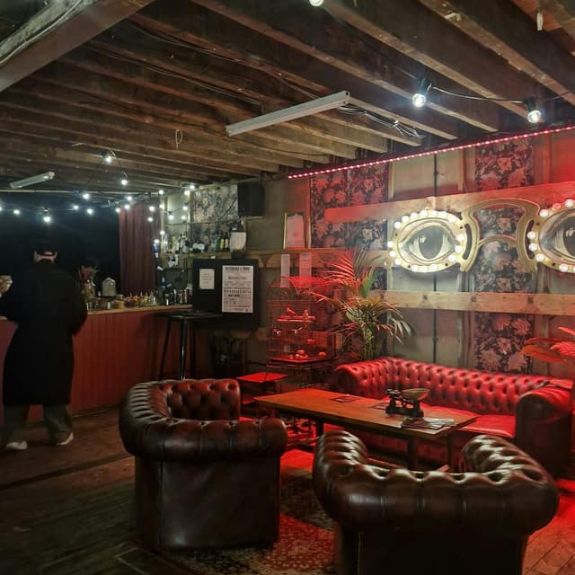 The Magicians Table