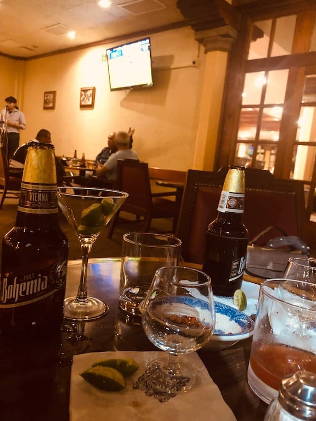 Bar