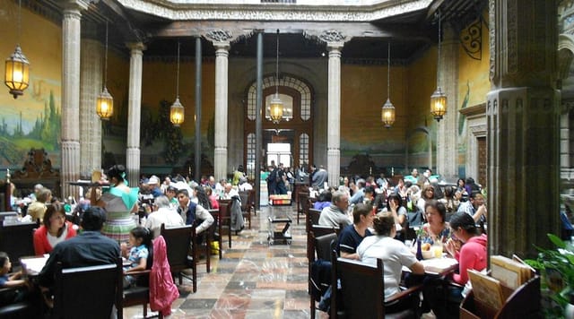 Historic Sanborns courtyard restaurant for corporate luncheon and private dining events.