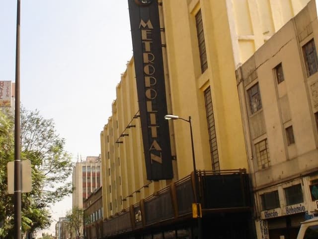 Performing arts theater