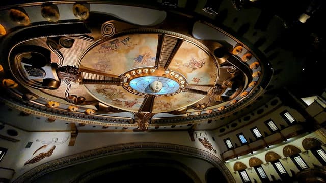 Teatro de la Ciudad Esperanza Iris
