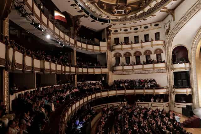 Teatro de la Ciudad Esperanza Iris