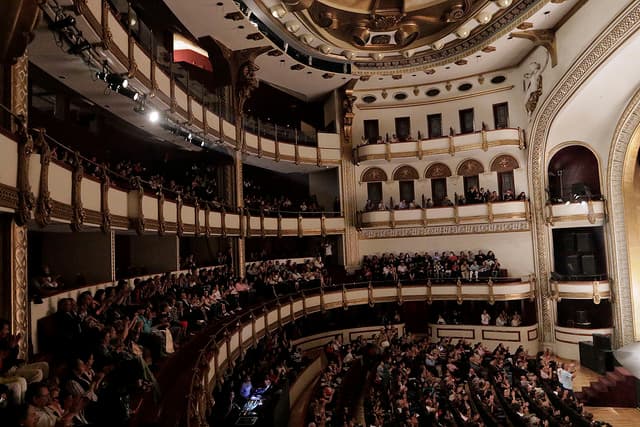 Teatro de la Ciudad Esperanza Iris
