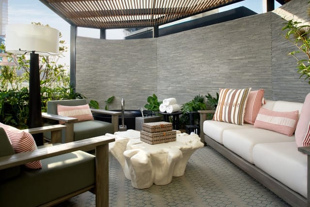 St. Regis secret garden: intimate outdoor breakout space for executive meetings and corporate events.