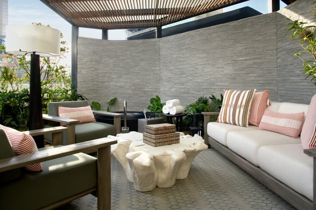 Outdoor secret garden