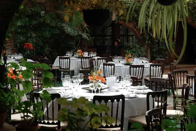 Banquet hall
