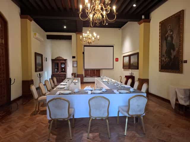 U-shape boardroom at Hacienda de los Morales for executive meetings and corporate events.
