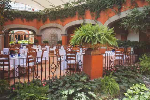 Hacienda de los Morales courtyard function room for upscale corporate banquets and social events.