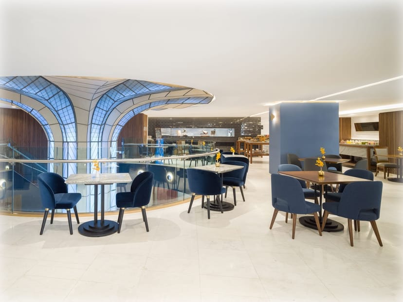 Modern business center at Grand Fiesta Americana Chapultepec for corporate meetings and networking.