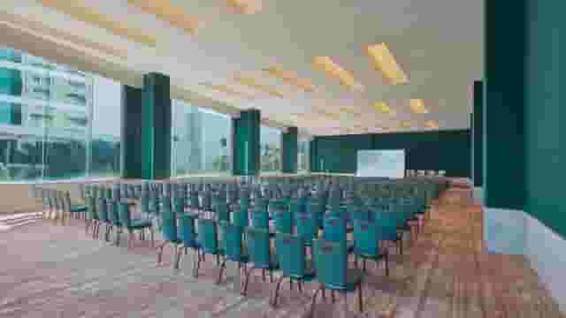 Sala de juntas 1-2