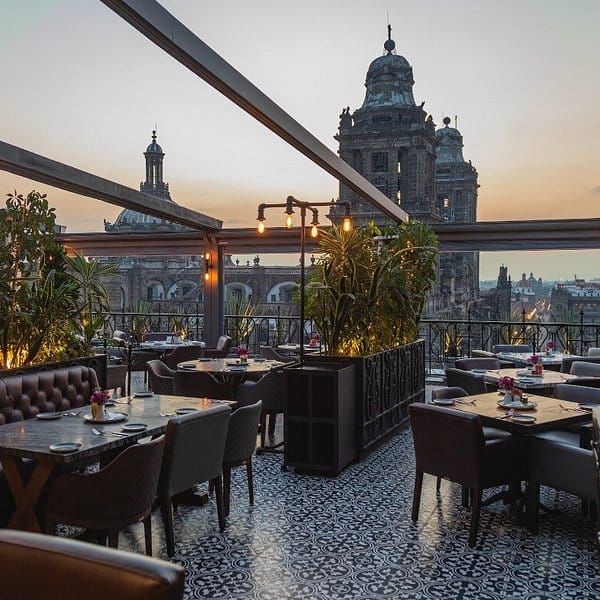Rooftop restaurant in Terraza Dos Equis, ideal for incentive dinners and networking events.