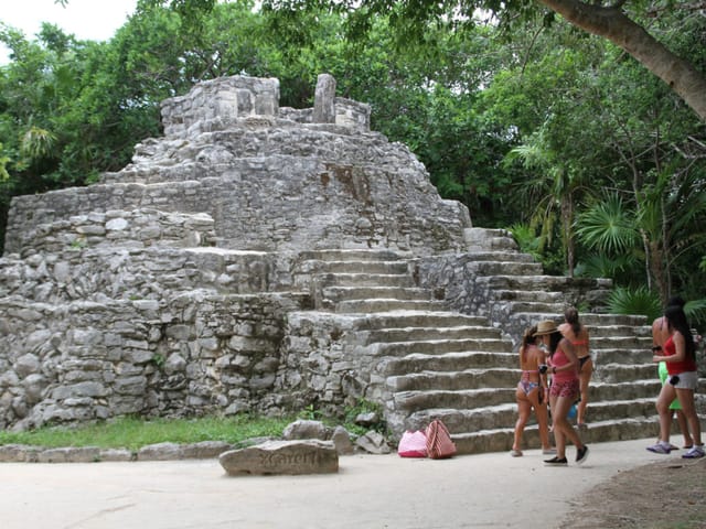 Xcaret, Mayan archaeology in a Disneyland setting - Yucatán Magazine