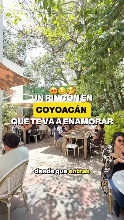 Rustic outdoor restaurant at Jardín Escondido for intimate networking and incentive dining events.