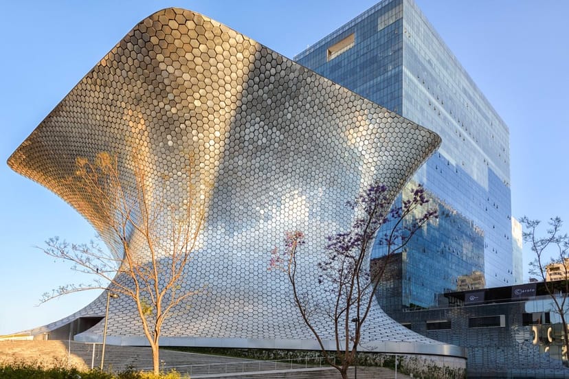 Soumaya Museum architecture, ideal venue for corporate events and gala dinners.