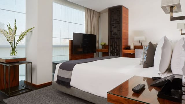 Luxury executive meeting room in Las Alcobas Mexico City for VIP business events and conferences.