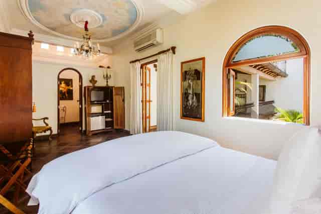 Rincon de Angeles Suite with authentic decor, ideal for high-end incentive travel and retreats.