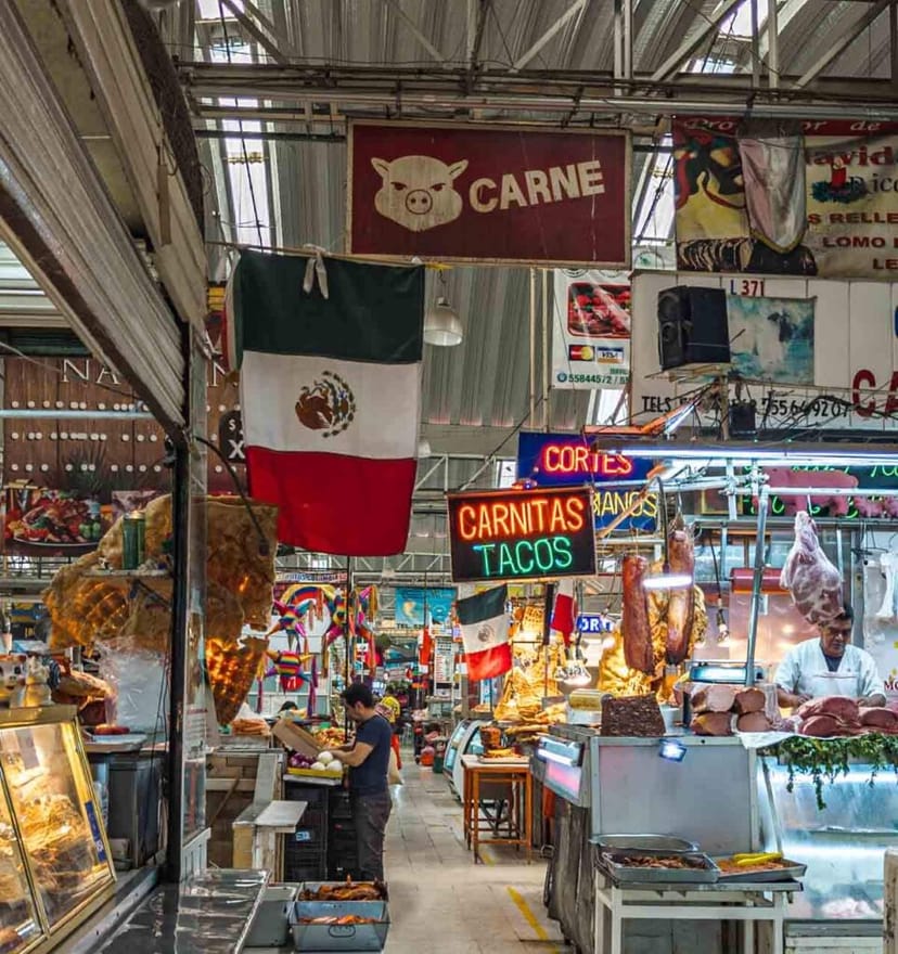 Mercado Granada market stalls for authentic culinary team-building and cultural activation events.