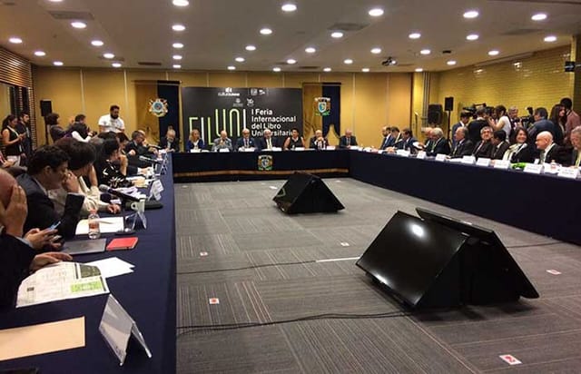 U-shaped boardroom at UNAM Convention Center for professional corporate meetings and conferences.