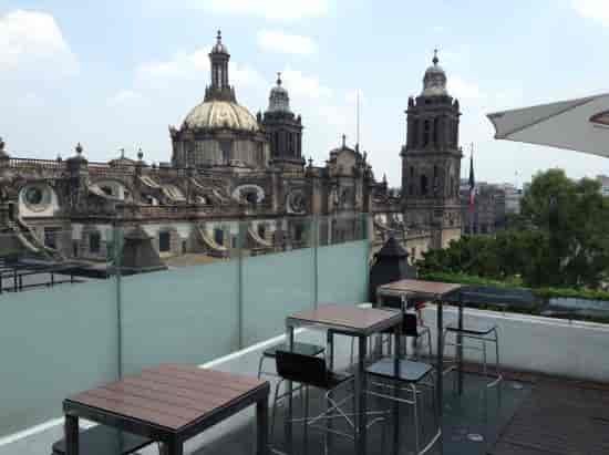 Terraza - Picture of Hostel Mundo Joven Catedral, Mexico City -