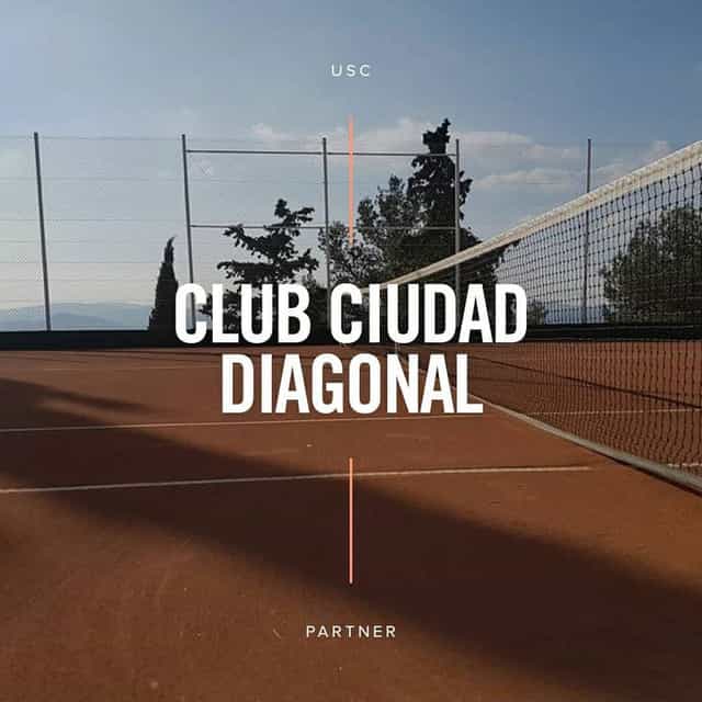 Tennis courts at Club Alemán for outdoor team-building and corporate networking events.