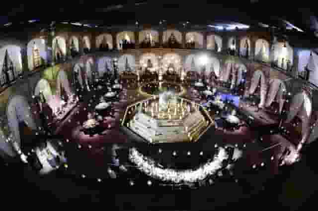 Banquet hall
