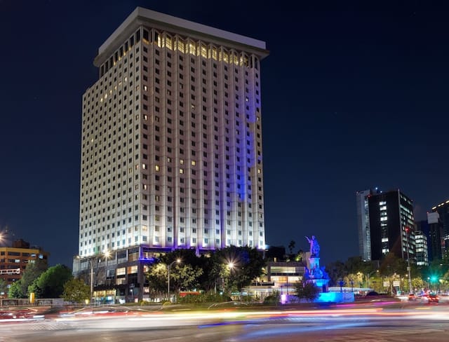 Fiesta Americana Reforma hotel for large corporate conferences and business events in Mexico City.