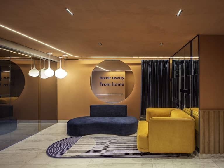 Novotel Mexico City WTC stylish breakout space for corporate events and professional meetings.