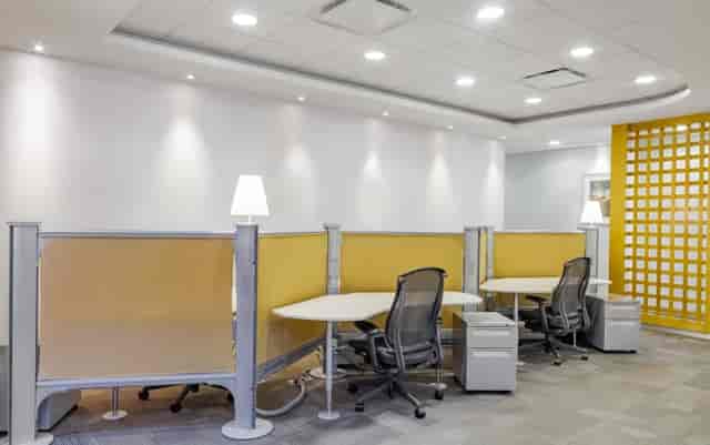 Coworking space in Terret South Tower for production offices and team breakout meetings.
