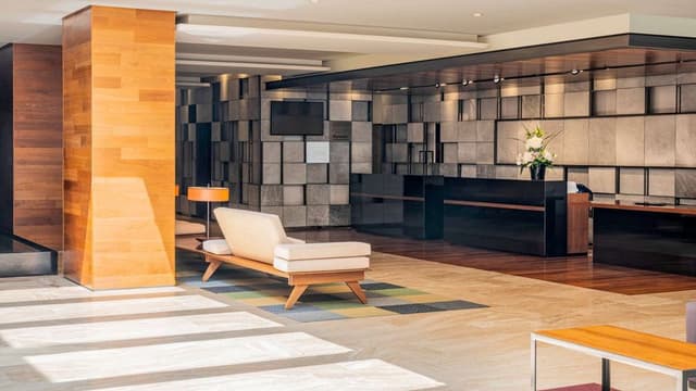Meeting Rooms