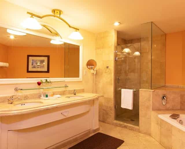 Krystal® Satélite María Bárbara Rooms in Mexico City, Official Website