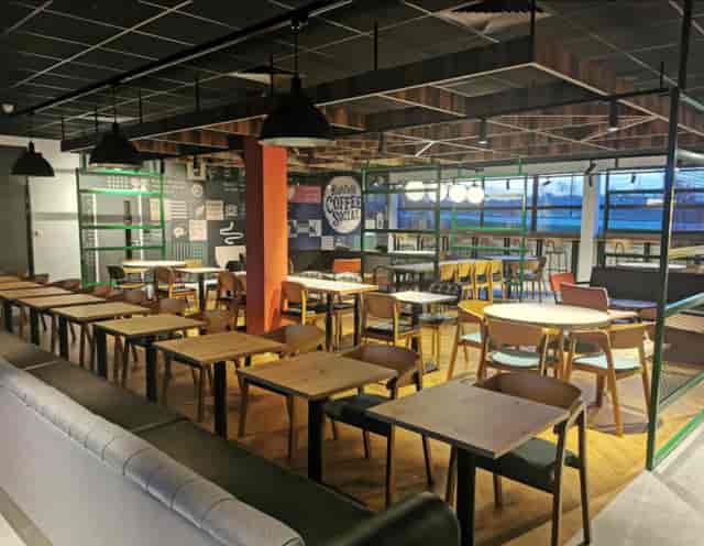 Versatile meeting rooms with natural light for workshops and corporate events at Highfield Coffee Social.