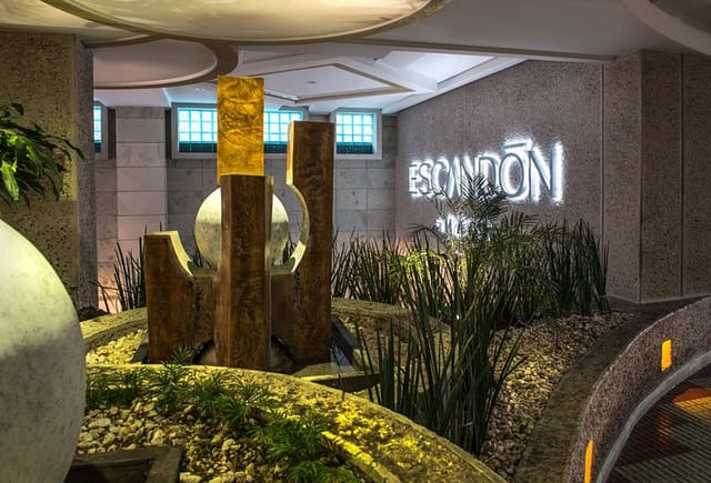 Modern foyer at KALI Escandón Mexico City, ideal for branded activations and corporate events.